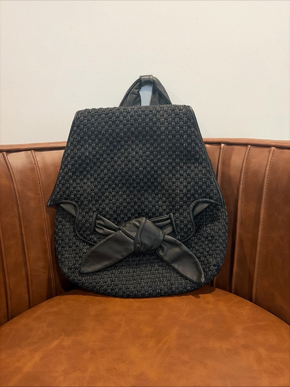 Vintage GUILD CREATIONS Black Bag Woven material Leather Bow Handle Purse